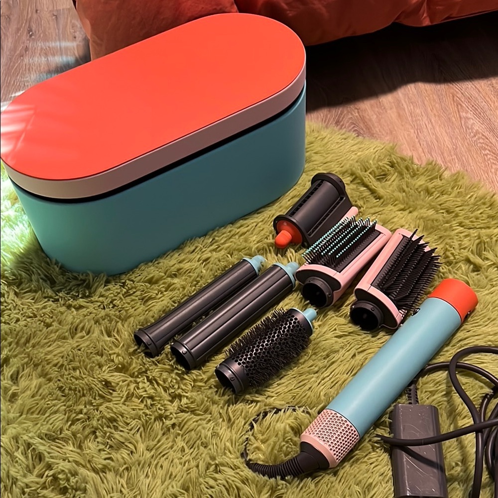 Dyson Airwrap Styler Set - Vibrant Colors